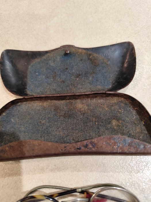 стари детски очила