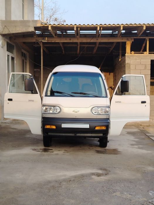 Дамас сотилади..