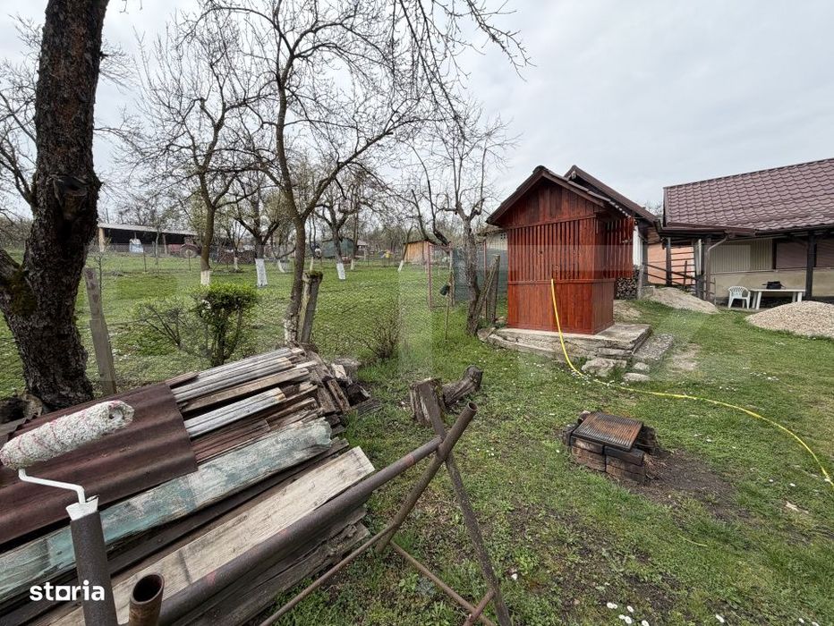 Casa cu 3 camere in suprafata de 80 mp si un teren de 2000 mp