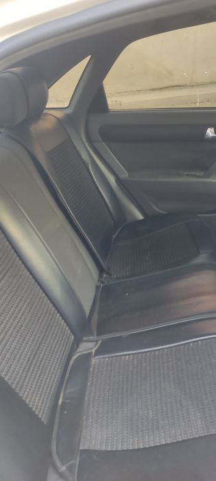 Срочна сотилади Ласетти 2006 йил карески матор