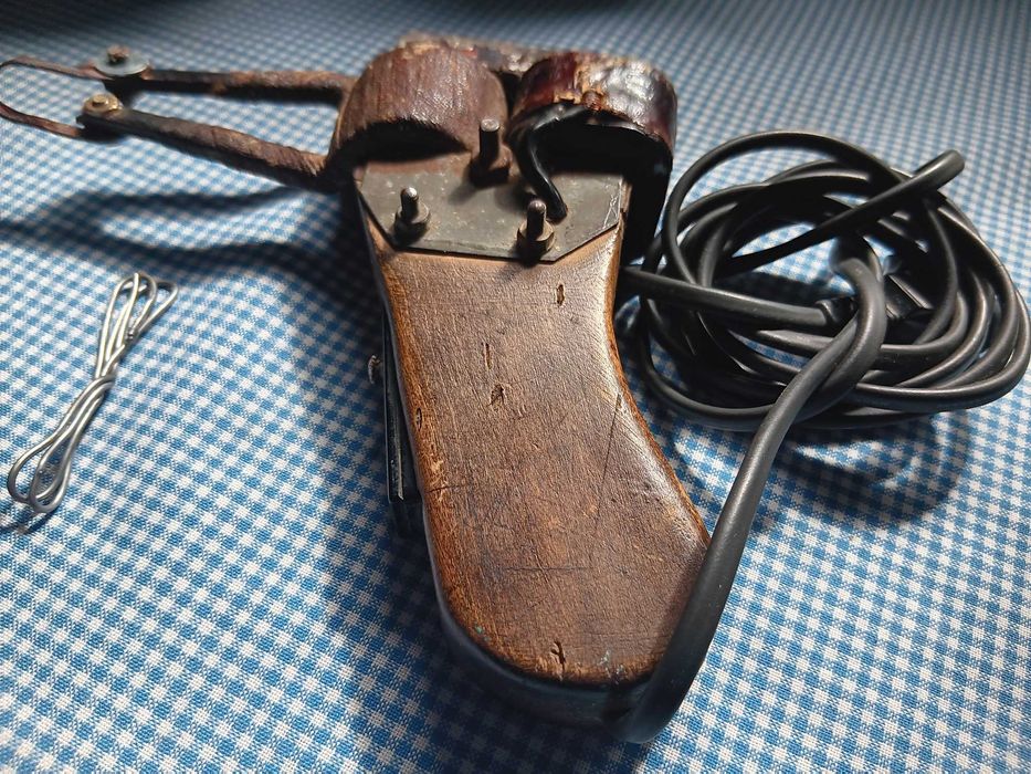 Pistol de lipit vechi, Functional, plus cositor