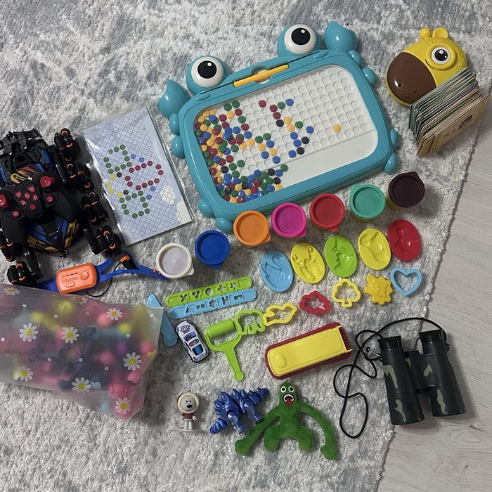 Продаю детские игрушки
