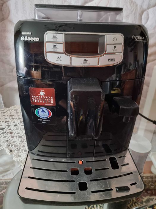 Кафеавтомат Saeco INTELIA