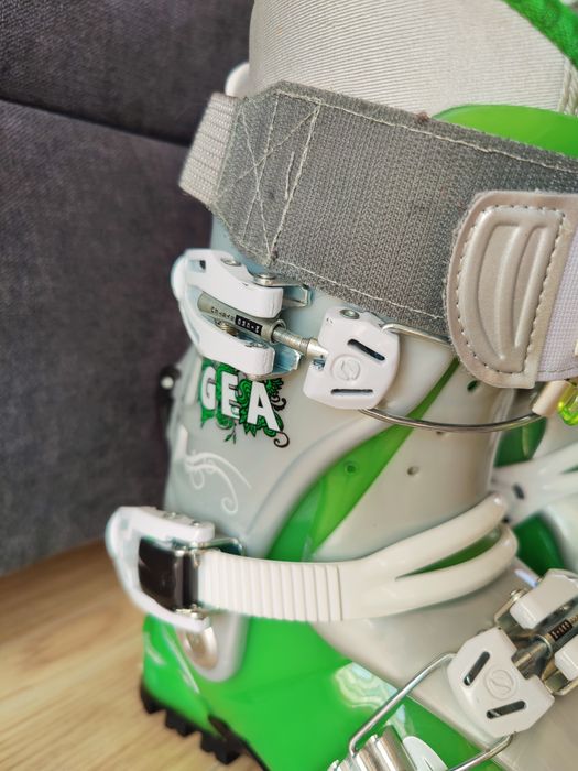 Чисто нови ски туринг обувки Scarpa Gea, 230мм, 37 номер
