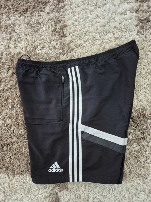 Sort Adidas FRF marimea XL-5 lei transportul