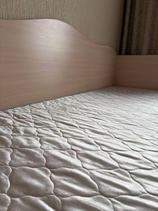 Продам кровать 200×80