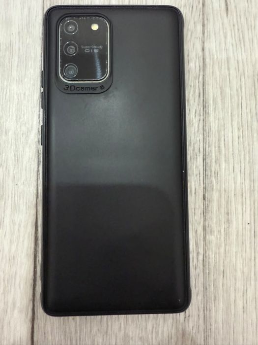 Samsung S10 Lite