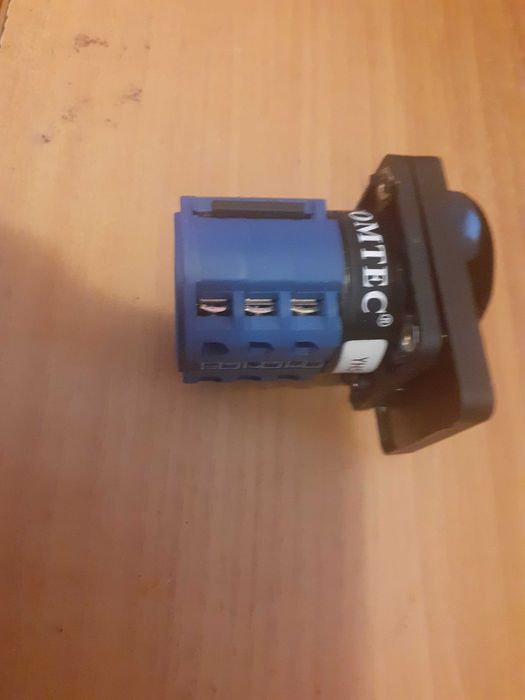 MF0002-10200 Comutator Voltmetric cu Came nou