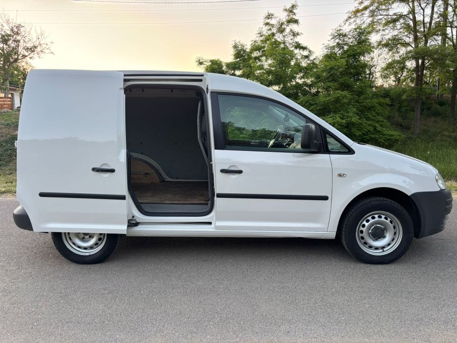 Vw Caddy 1.9 Diesel BLS / 2010 / AC