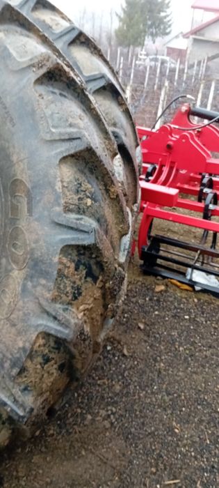 Vand 2 anvelope tractor