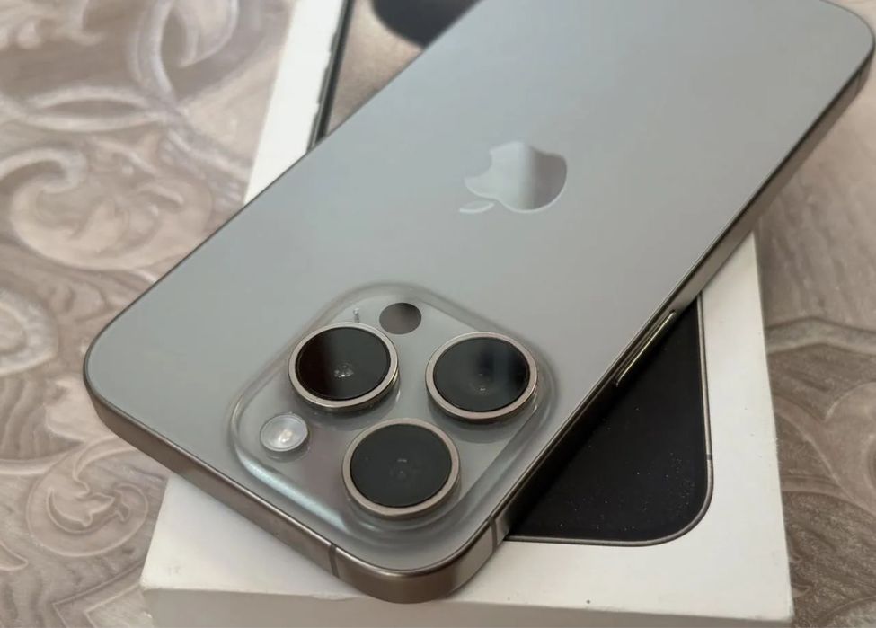 Айфон/iphone 15 pro 256GB