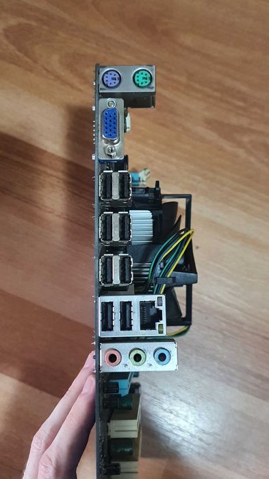 Placa de baza Gigabyte GA-H55M-S2 + procesor Intel i3-540 + 4 GB RAM DDR3