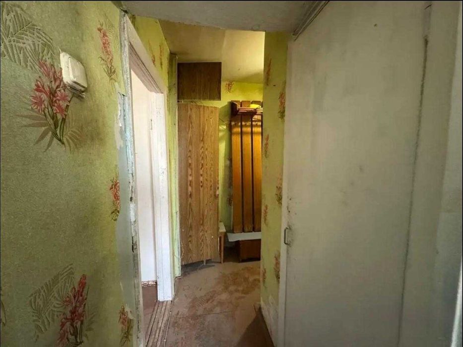 Продам 1 комнатную 8 Мкр