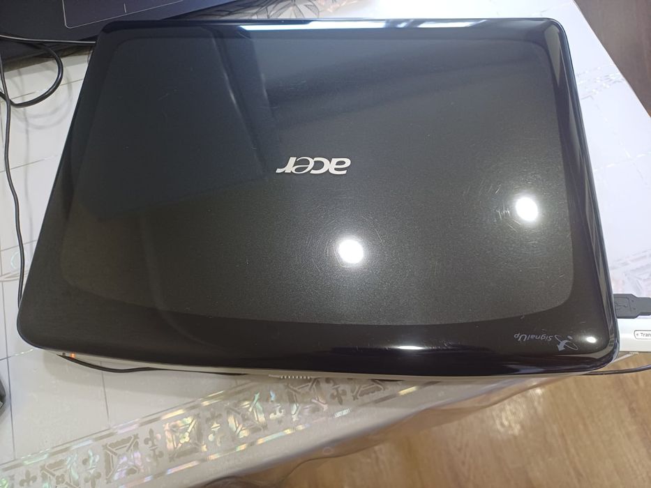 Продаётся рабочий ноутбук Aser