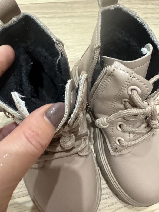 Продам осенние сапоги