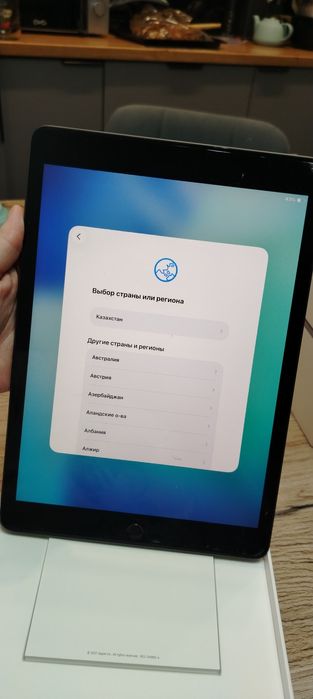 Планшет Apple 9,