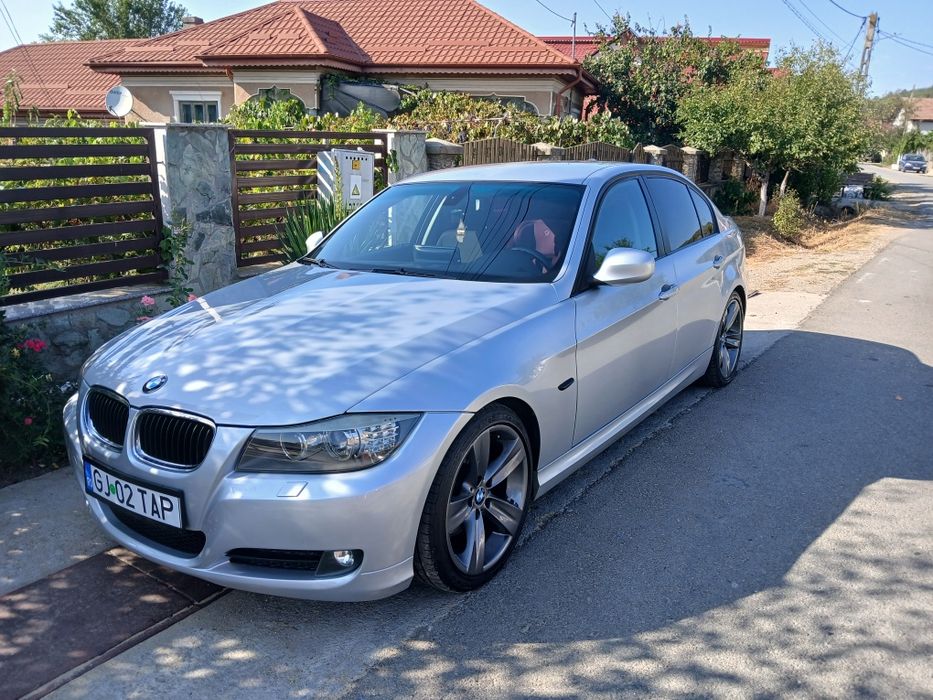 Vând bmw e 90 facelift