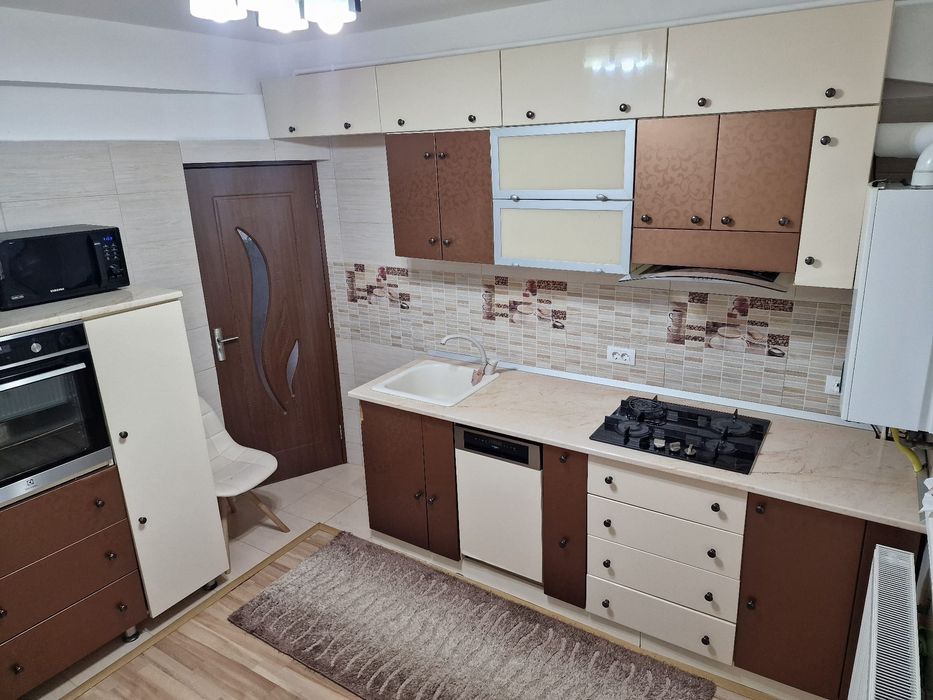 Apartament 3 camere - 81.56 m² utili Piatra Neamț,CartierTeiDărmănești