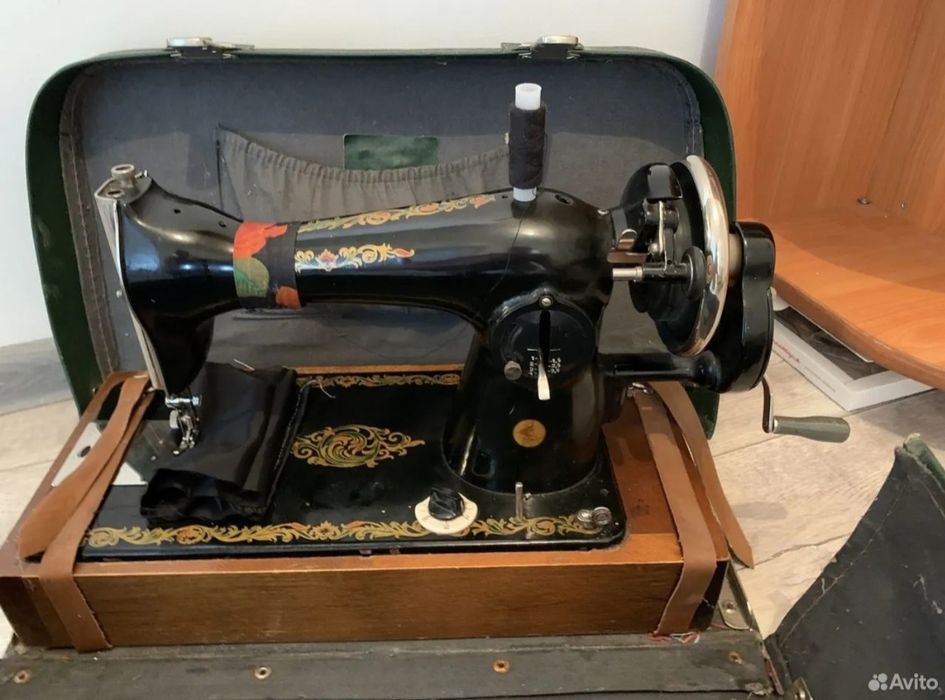Швейная машина ручная
