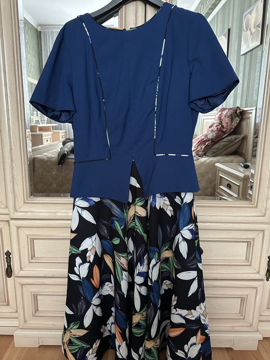 Платье летнее , яркое , очень красивое