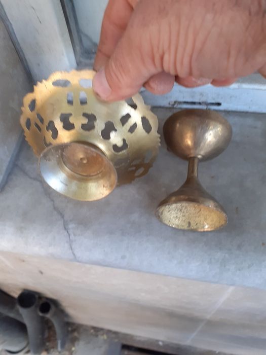 Бронзова фруктиера и месингово съдче за течност