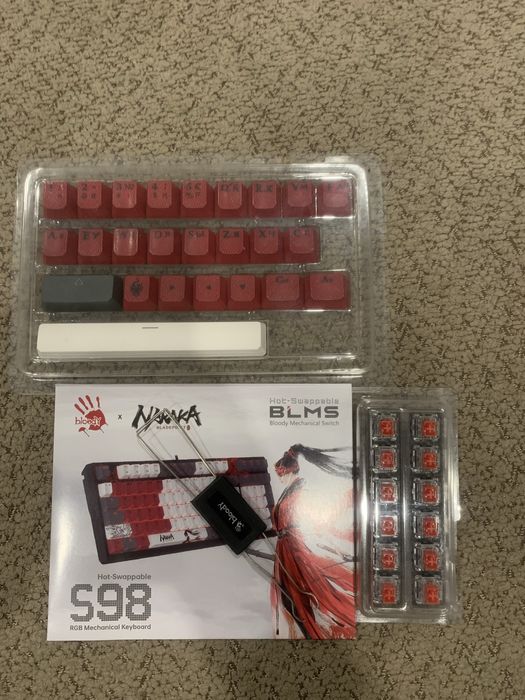 Продаю клавиатуру bloody s98