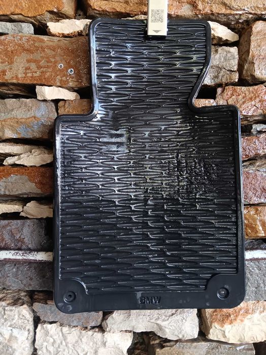 Оригинални комплект 4 броя стелки за бмв е 90