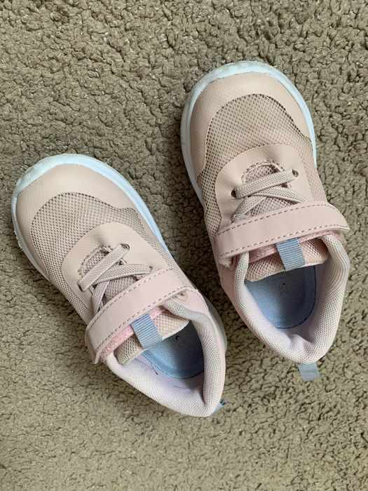 Pantofi/balerini/sandale fetite marimea 25, impecabili/noi