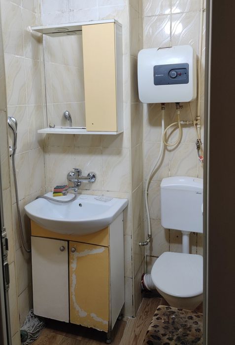 Garsoniera de inchiriat Campina, etaj 1