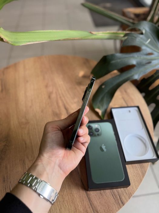 iPhone 13 Pro Green Alpine