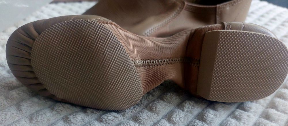 Обувки за джаз от истинска кожа  на Марка Capezio