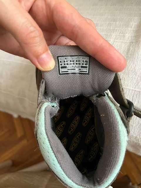 детски планински обувки Keen 29