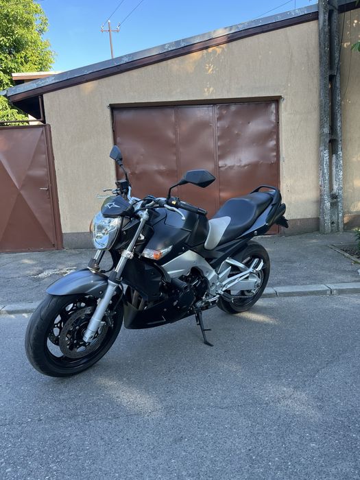 Suzuki gsr600 2006