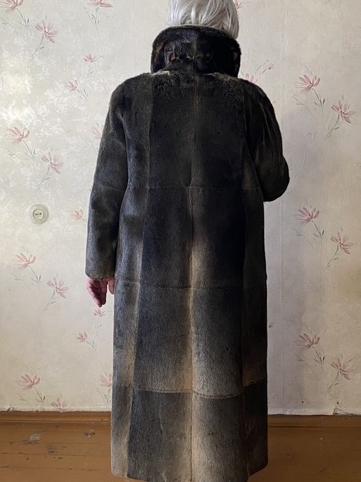 Продам шубу из нерпы