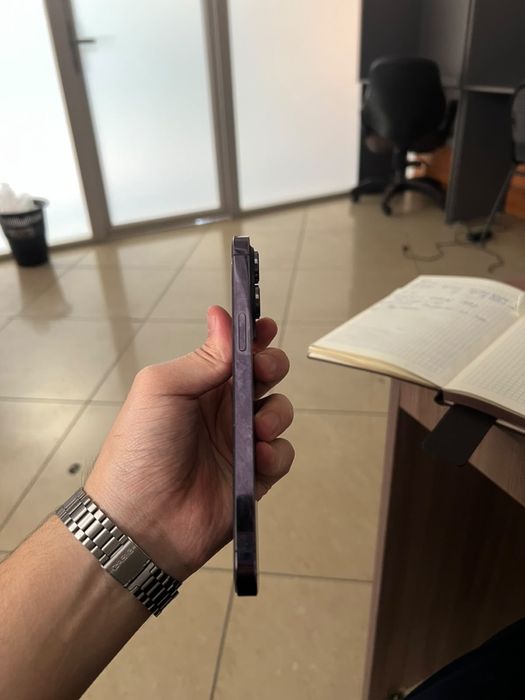 Продам IPhone 14 Pro Max
