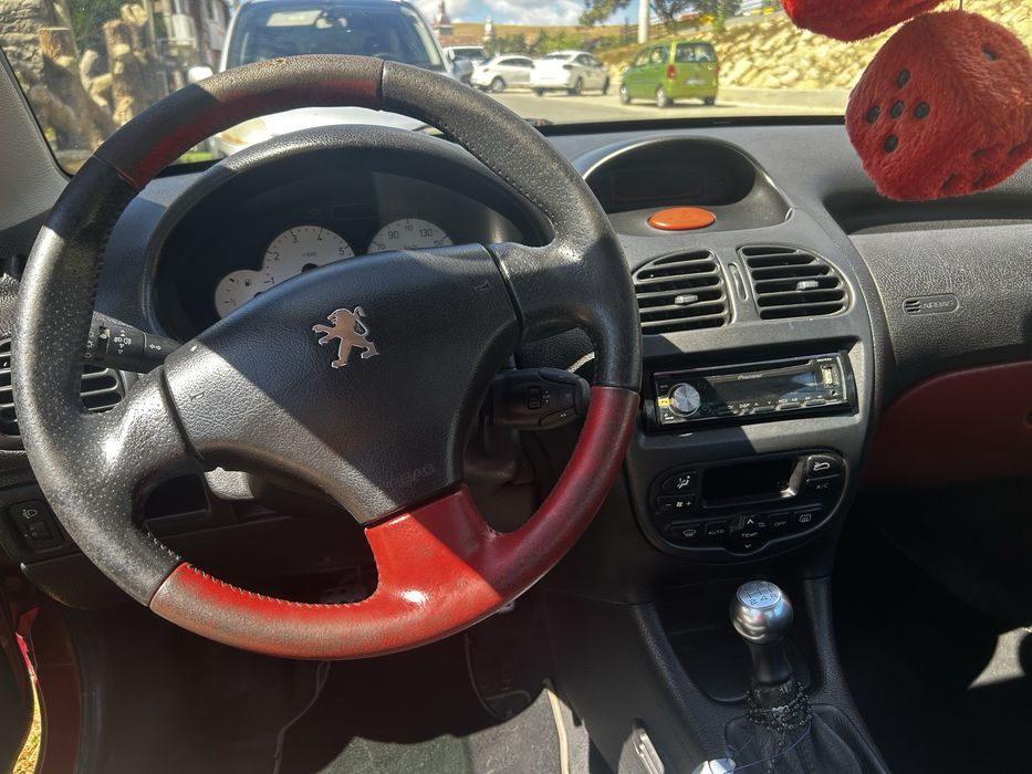 Vând Peugeot 206 cc