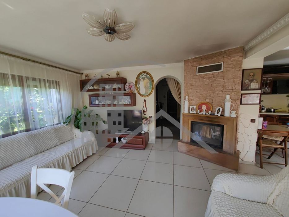 Продава се Къща в с. Кичево, Област Варна - 275 кв.м за 964 €/кв.м - Снимка #2