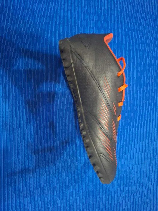 Стоножки Адидас Predator 42 номер