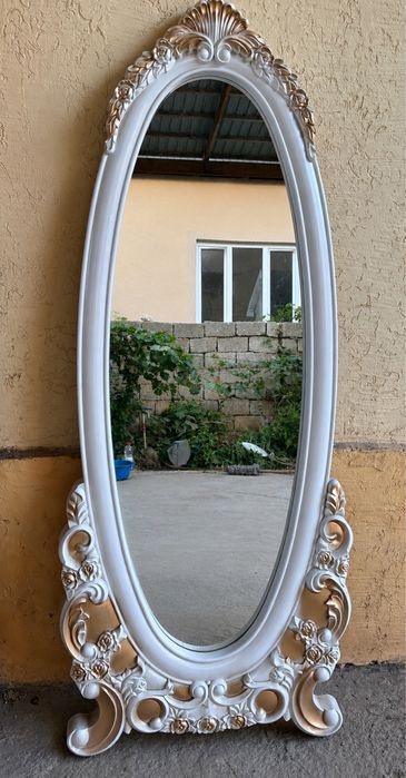 Зеркала на росту / Айна