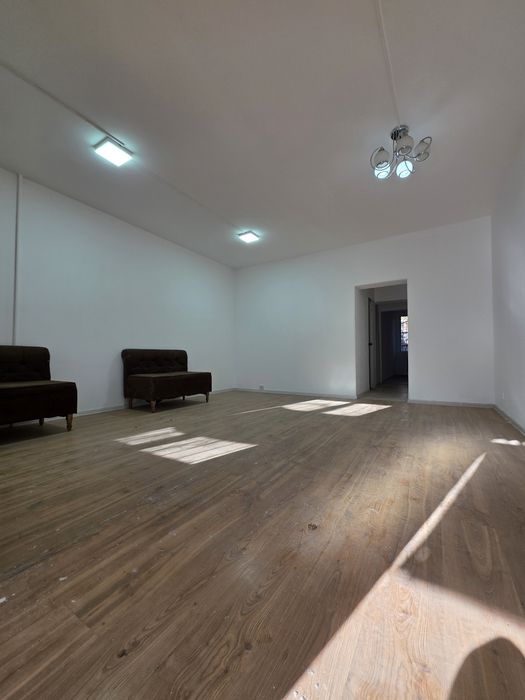 Аренда офис. 83м2. Метро Айбек