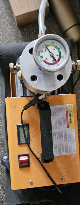 PCP компресор 300 бара с водно охлаждане