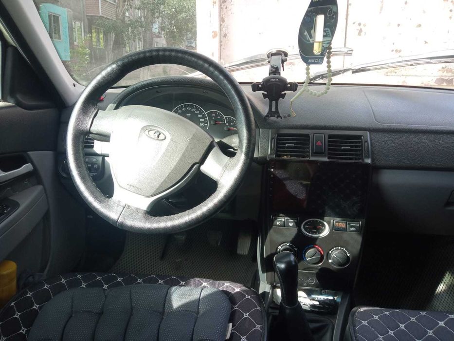 СРОЧНО продам приору