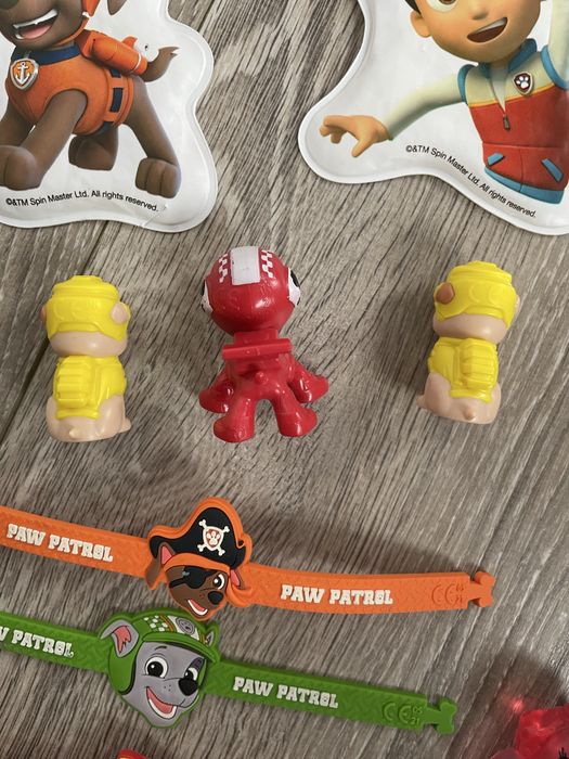 Figurine si brățări Paw Patrol