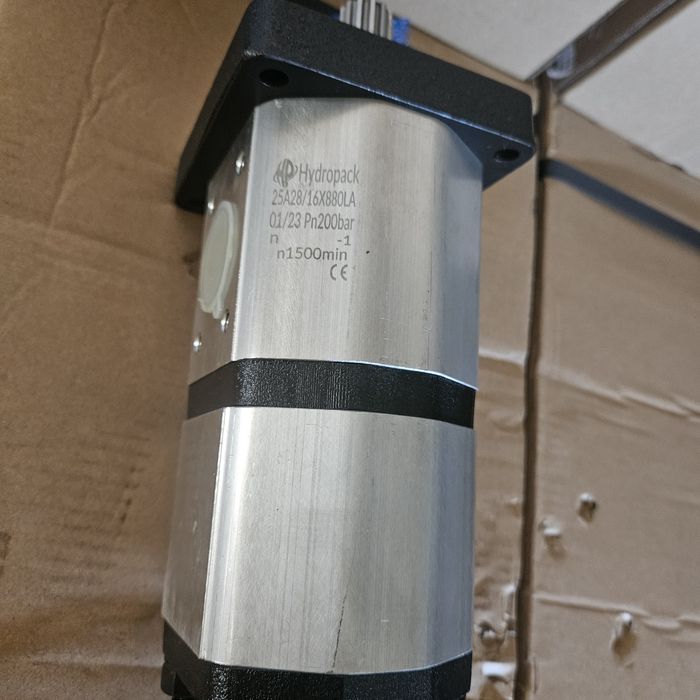 Pompa hidraulica tractor landini