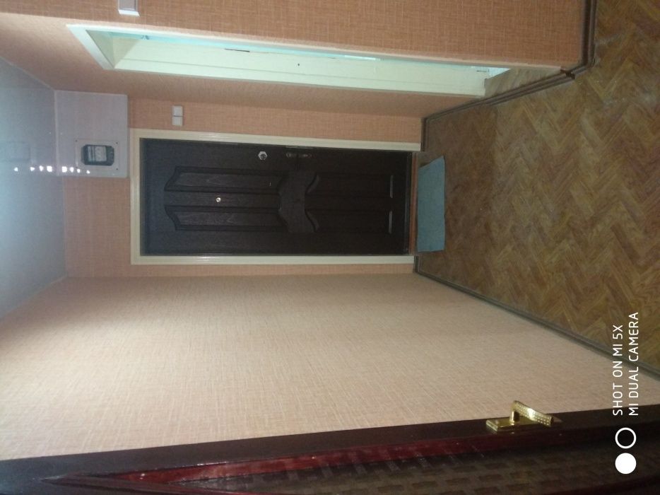 Продам спутник2 1ком 1этаж 2этажки с хорошим ремонтом деревянный