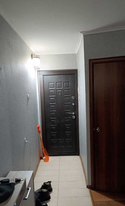 продам 2 хкомнатную квартиру  срочно