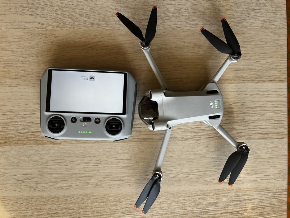 Drona Dji mini 3 pro