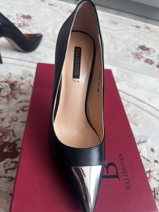 Женский туфли на каблуке