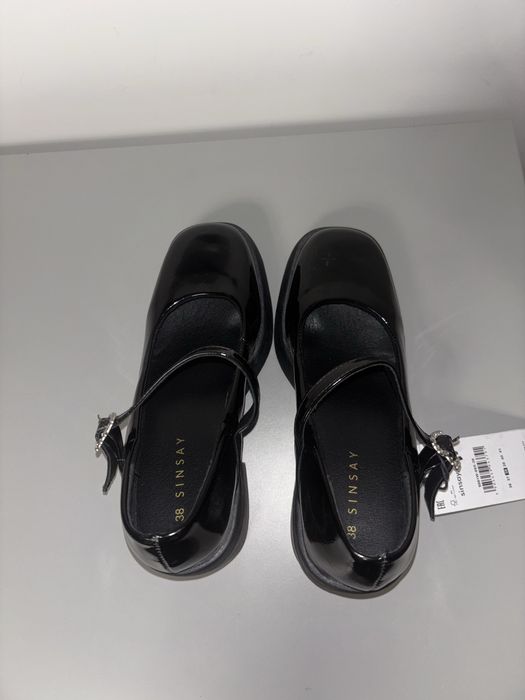 Обувки на ток