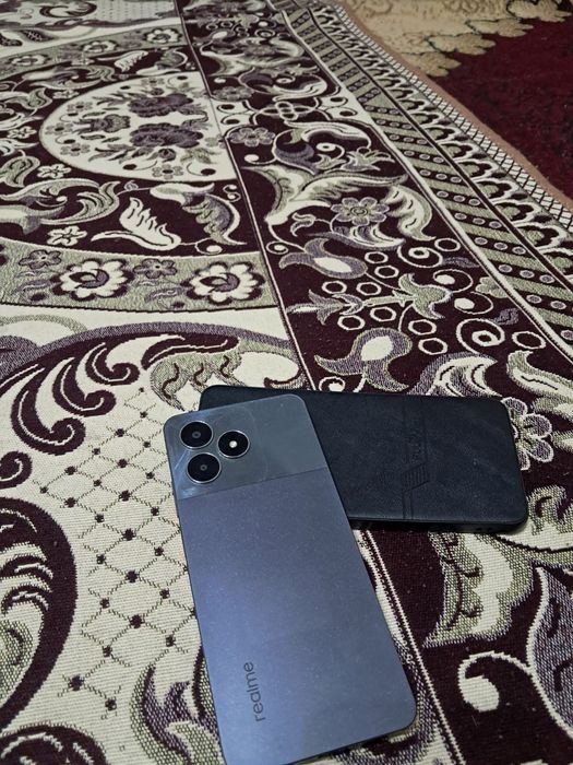 Рялми телефон сатылады